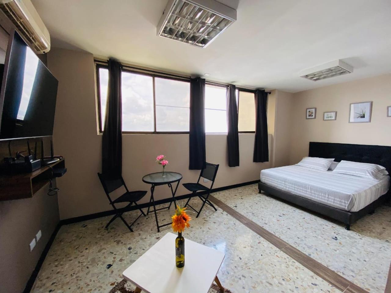 Torre de Cali - Apartamentos pisos 7, 10, 28, 30 Exterior foto